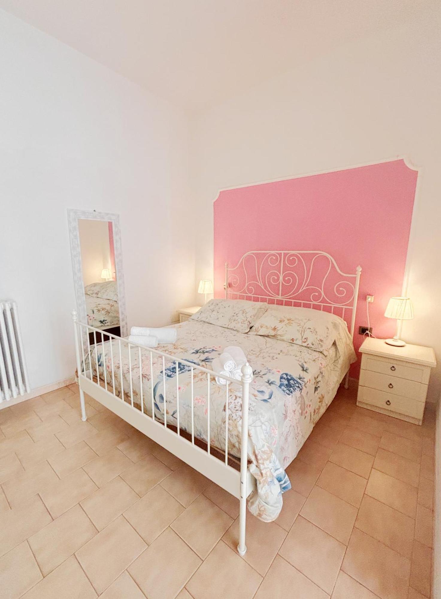 A Casa Di Mario E Nene Bed & Breakfast Viareggio Exterior photo