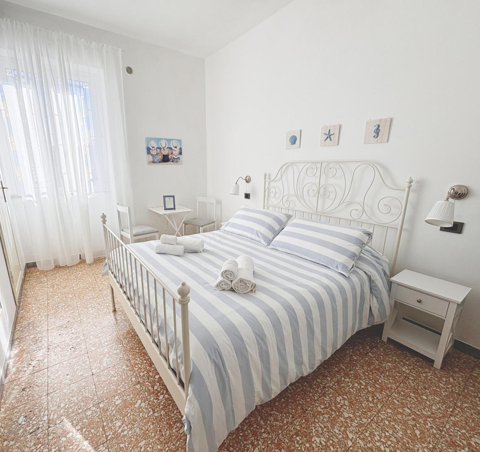 A Casa Di Mario E Nene Bed & Breakfast Viareggio Exterior photo